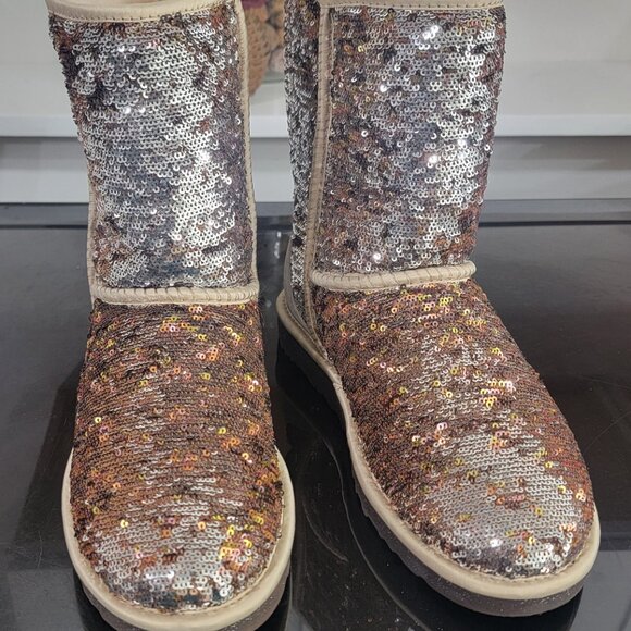 UGG Boots - Classic Short Sequin - Picture 2 of 4